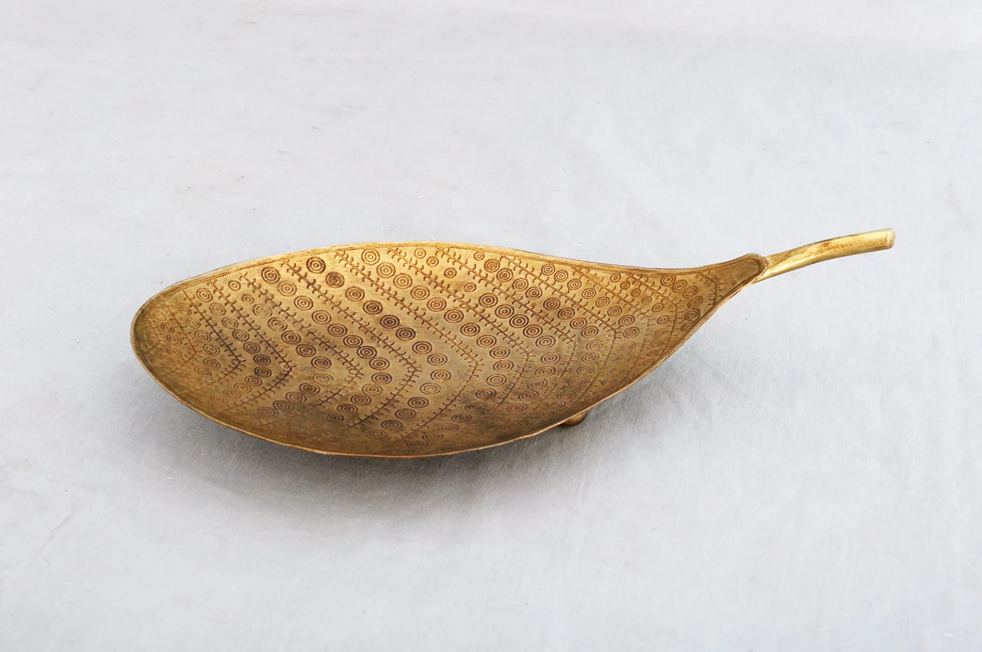 Ablage 'Blatt' gold