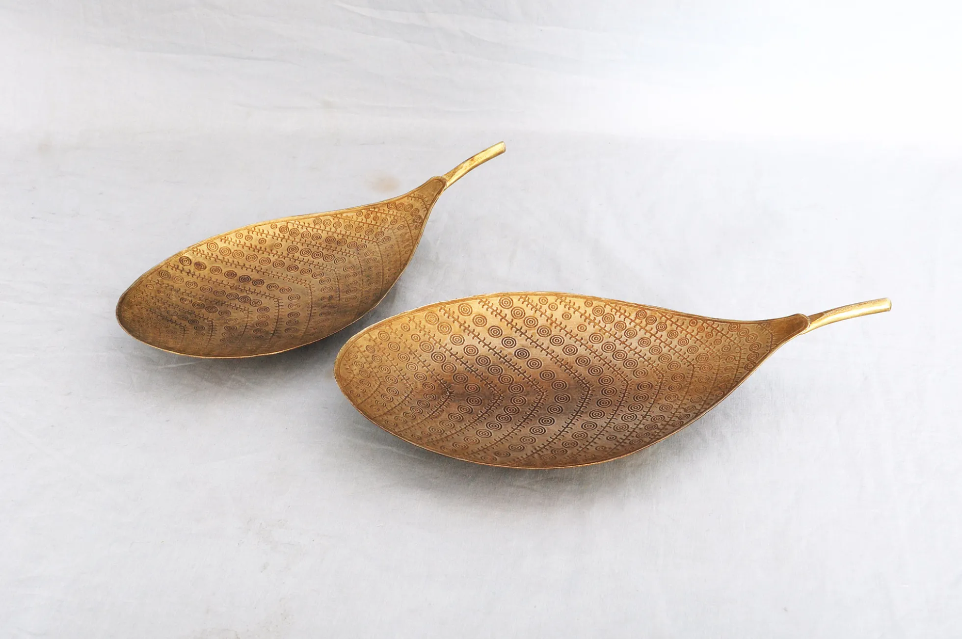 Ablage 'Blatt' gold
