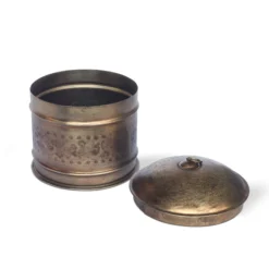 Dose mit Deckel