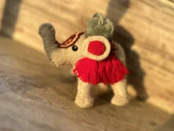 Filz-Anhänger 'Elefant' weiß