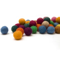 Filz-Pompons