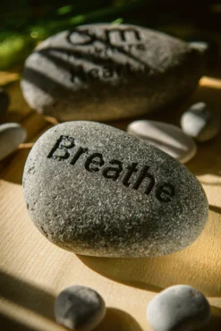 Flusskiesel 'Breathe'
