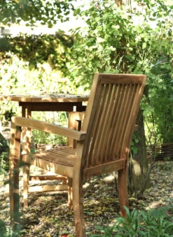 Gartenstuhl 'Lund' aus Teakholz