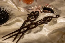 Haarstecker 'Vrille' aus Holz