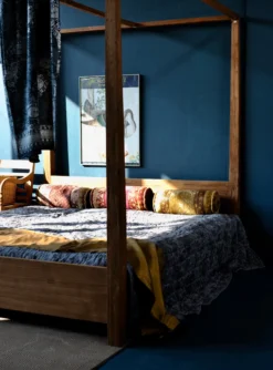 Himmelbett 'Surakarta' aus recyceltem Teak