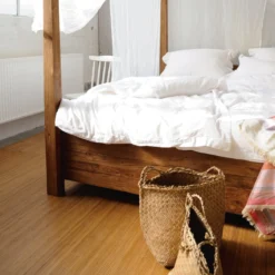 Himmelbett 'Surakarta' aus recyceltem Teak