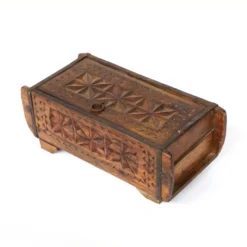 Holz-Schatulle aus Backsteinform