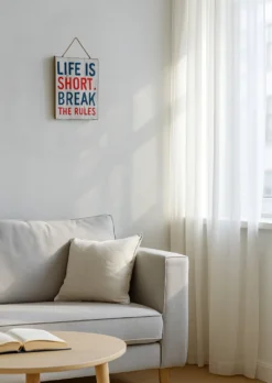 Holzschild 'Life is short'