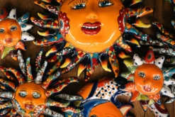 Keramik-Wandschmuck 'Sol Chico'