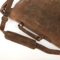 Messengertasche aus Büffelleder