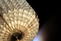 Papierlampe 'Noten'