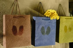 Papiertasche mit Blume