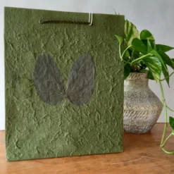 Papiertasche mit Blume