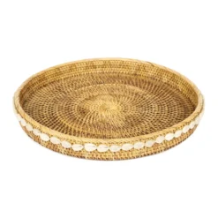 Rattan-Tablett mit Muscheln
