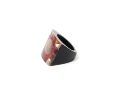 Ring aus Palisanderholz und Perlmutt