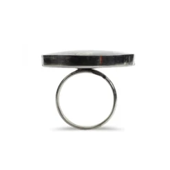 Ring 'Blume' aus Edelstahl und Perlmutt