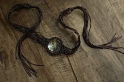 Schmuckgürtel 'Blume' mit Perlmutt-Amulett