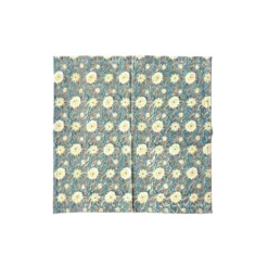 Serviette mit Blumenmuster