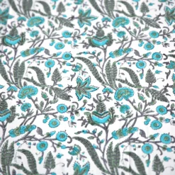 Serviette mit Blumenmuster