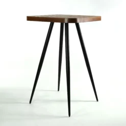 Stehtisch 'Matrisse' aus recyceltem Teak