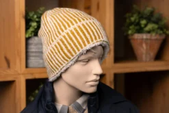 Strickmütze gelb-weiß