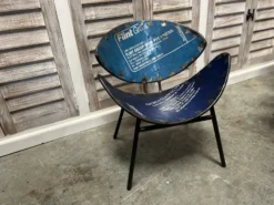 Stuhl 'Fred' aus recycelten Fässern