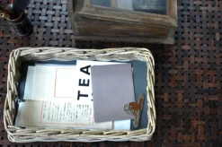 Tablett 'Kubu' aus Rattan