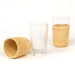 Teeglas mit Bastschutz
