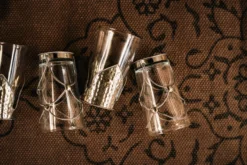 Teeglas 'Tokyo' mit Metallfassung