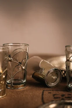 Teeglas 'Tokyo' mit Metallfassung