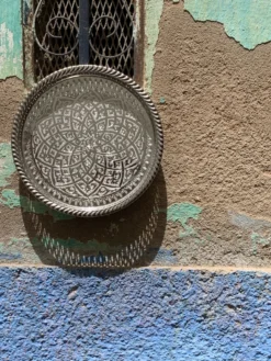 Teetablett mit Fuß 'Lotus'