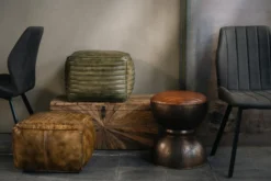 Truhe aus altem Holz