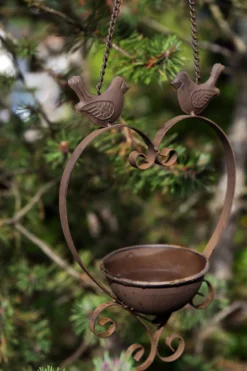 Vogeltränke aus Eisen