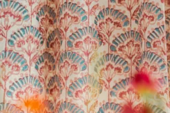 Vorhang aus Voile rot-blau