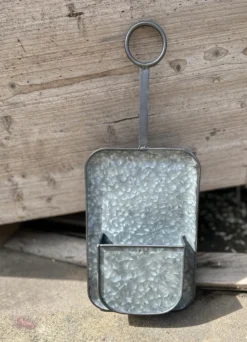 Wandbehälter aus Zink