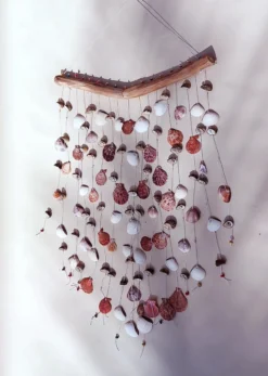 Windspiel mit Muscheln